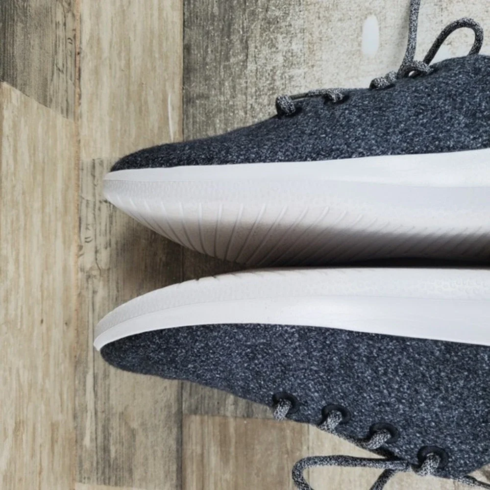 Allbirds Wool Runner Mens Shoes Sz 10 M Natural Gray Merino Wool Lace Up Sneaker